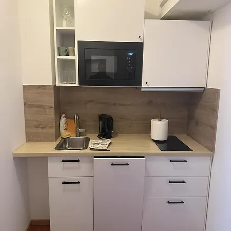 Balbínova 8 *